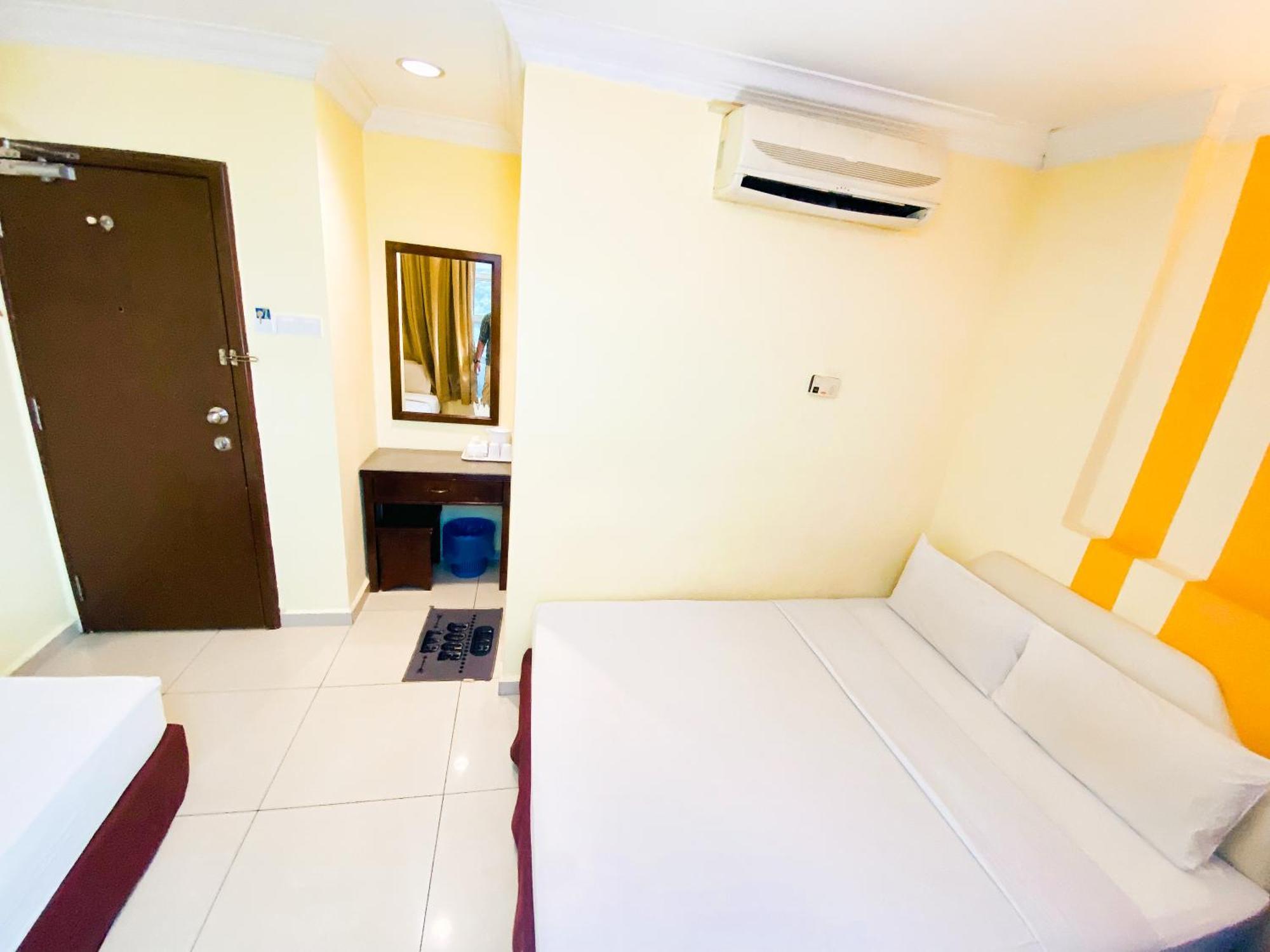 Sun Inns Hotel Пухонг Екстериор снимка