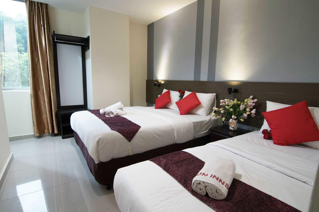 Sun Inns Hotel Пухонг Екстериор снимка