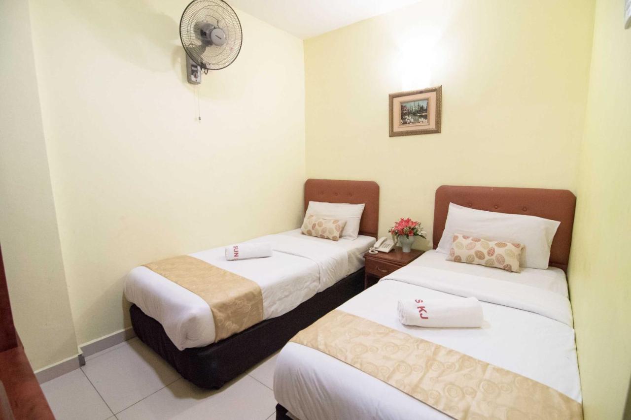 Sun Inns Hotel Пухонг Екстериор снимка
